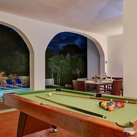 Cala Galdana Sleeps 8 Pool Air Con Wifi Vila *